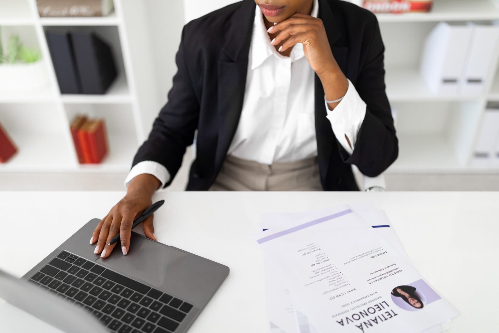How to Make a Resume That Gets You Noticed
